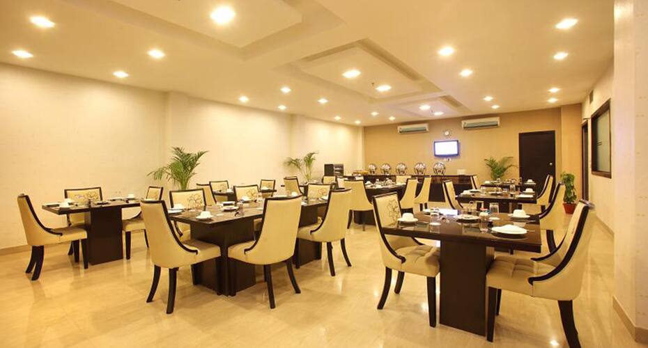 Hotel The Claire, Gurgaon 3